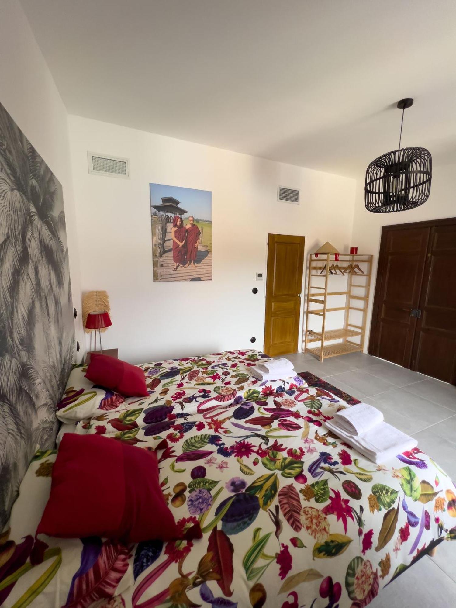Les Baroudeurs De Saint Jean Bed and Breakfast Εξωτερικό φωτογραφία